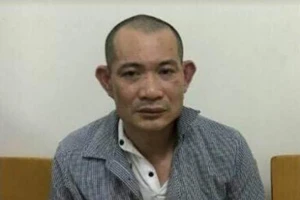 Bắt khẩn cấp 1 bảo vệ dâm ô trẻ em