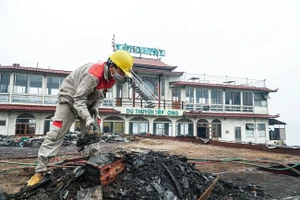 Hà Nội dọn dẹp những du thuyền một thời nổi tiếng ở Hồ Tây