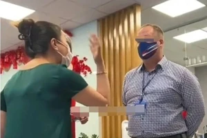 UBND thành phố Hồ Chí Minh báo cáo về vụ bạo lực trong học sinh ở trường Quốc tế American Academy