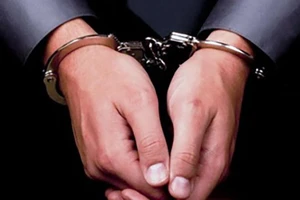 Bắt nguyên cán bộ đội Thuế thuộc Chi cục Thuế TP Vĩnh Yên