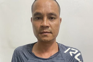 Đâm tử vong đối thủ do mâu thuẫn rồi ra đầu thú