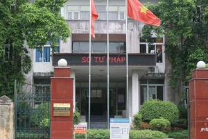 Cách chức Giám đốc Sở Tư pháp Vĩnh Phúc 