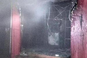 Cây ATM bị cháy rụi trong đêm