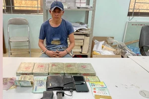 Bắt bị can chuyên thủ ‘hàng nóng’ để vận chuyển ma túy