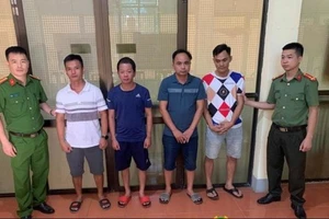 Phá đường dây đưa người Trung Quốc vào Việt Nam giá 100 triệu đồng/người