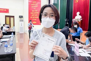 Rất đáng suy nghĩ khi phụ huynh phải bốc thăm giành suất cho con vào trường công