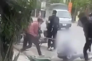 Nam sinh lớp 11 ở Bắc Ninh bị nhóm người dùng tuýp sắt đánh bất tỉnh