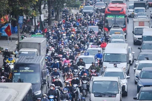 Cửa ngõ Thủ đô mỗi lúc một 'nóng' sau kỳ nghỉ Tết Dương lịch 2023