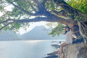 Vẻ đẹp 'hút hồn' của hồ nước ngọt lớn nhất Việt Nam