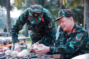 Cận cảnh điểm bắn pháo hoa phục vụ đêm giao thừa ở Hà Nội