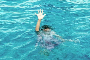 Phát hiện thi thể bé gái 4 tuổi ở sông Kỳ Cùng