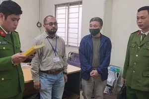 Lãnh đạo, nhân viên Trung tâm đăng kiểm 29-01S nhận 1,5 tỉ đồng 'bôi trơn'