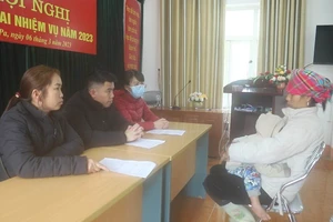 Bắt con nhỏ đi bán hàng rong, người mẹ bị phạt 22 triệu đồng 