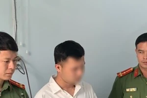 Dùng giấy tờ giả để bán thuốc nam