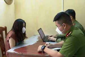 Cô gái 28 tuổi điều hành đường dây đánh bạc nghìn tỉ qua mạng 