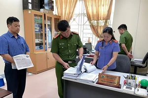 Khởi tố giám đốc và cán bộ một trung tâm thuộc trường Đại học Tây Bắc