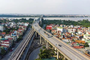 Chiêm ngưỡng 7 cây cầu ở Hà Nội bắc qua sông Hồng 