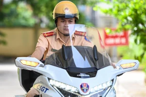 Cục CSGT bàn giao dàn siêu xe Honda Goldwing 2023 cho 11 tỉnh, thành phố 