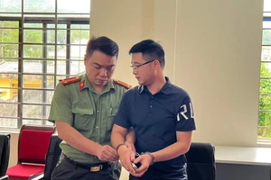 Khởi tố nhân viên ngân hàng lừa đảo chiếm đoạt tài sản