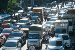 Cửa ngõ Hà Nội mỗi lúc một 'nóng' trước dịp nghỉ lễ 2-9