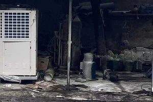 Hà Nội: Nghi nổ máy điều hòa, 2 người bị thương