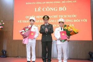 2 Thứ trưởng Bộ Công an được thăng cấp bậc hàm lên Trung tướng