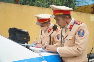 Gần 2.000 trường hợp vi phạm về nồng độ cồn trong ngày đầu nghỉ Tết Dương lịch