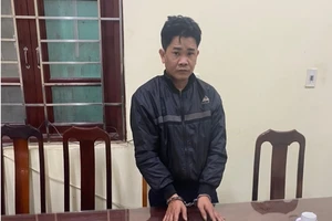 Bà cụ 84 tuổi bị nam thanh niên khống chế làm bậy lúc rạng sáng