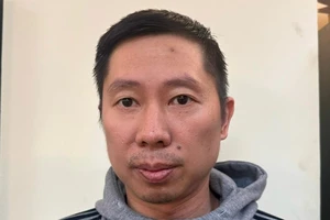 Bắt Phó Trưởng phòng Phòng Đầu tư Công ty cổ phần Chứng khoán Sài Gòn - Hà Nội