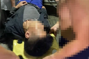 Hà Nội: Sập tường nhà, 2 người bị thương