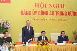 Tổng Bí thư Tô Lâm: Công an phải tiếp tục gương mẫu đi đầu