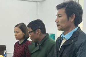 Khởi tố nguyên Trưởng phòng Nông nghiệp và Phát triển nông thôn ở Hòa Bình