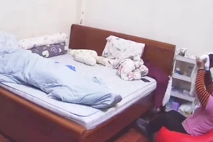 Khởi tố, bắt giam bảo mẫu bạo hành cháu bé hơn 1 tháng tuổi ở Hà Nội