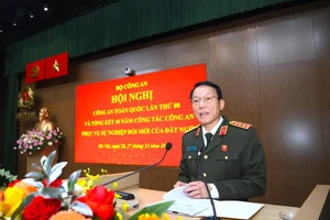 Bộ trưởng Lương Tam Quang: Công an Nhân dân tiếp tục gương mẫu đi đầu trong sắp xếp tổ chức bộ máy 