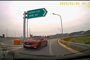 Nữ tài xế chạy xe theo Google map bị phạt 19 triệu đồng 