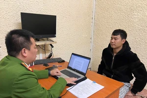 Video lời khai của kẻ tạt axit, đánh 1 phụ nữ ở Hà Nội