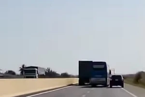 Xử phạt tài xế xe khách chuyển làn đột ngột trên cao tốc Phan Thiết - Dầu Giây