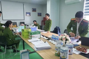 Chiêu trò trốn thuế trong đường dây sản xuất, buôn bán sữa bột giả