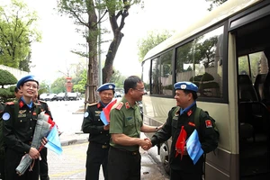 3 sĩ quan Công an Nhân dân đi thực hiện nhiệm vụ gìn giữ hòa bình Liên Hợp Quốc