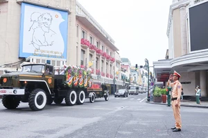 Hình ảnh lễ đưa tiễn Nguyên Chủ tịch nước Trần Đức Lương về với đất mẹ