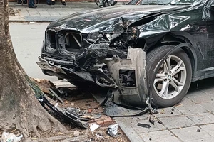 Cơ quan cảnh sát điều tra thụ lý vụ ô tô BMW tông đứt lìa chân cô gái 18 tuổi