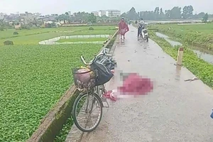 Người phụ nữ nghi bị sét đánh tử vong ở Hà Nội