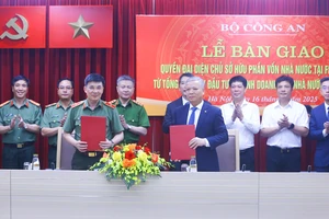 Bộ Công an tiếp nhận FPT Telecom 