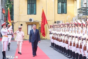 Tổng Bí thư Tô Lâm thăm cán bộ, chiến sỹ Cục An ninh chính trị nội bộ