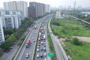 Đề xuất cấm xe tải, xe khách đi vào làn 120km/giờ trên cao tốc Hà Nội - Hải Phòng 