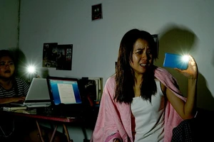 Buyer Beware: 1 bộ phim ma của Singapore ra mắt vào tháng 7