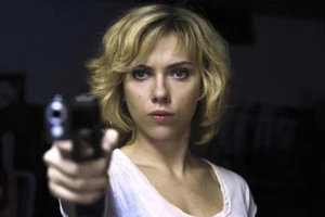 Cộng đồng LGBT khiến Scarlett Johansson bỏ vai diễn