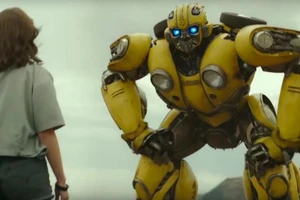 Transformers nhá hàng trailer mới nói về robot Bumbleblee