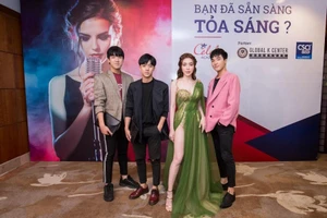 Elly Trần chính thức trở lại showbiz sau 4 năm vắng bóng