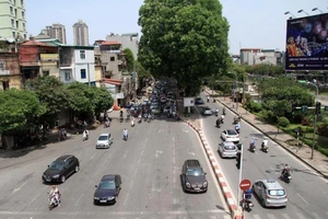 Nắng nóng, chỉ số tia tử ngoại tăng cao tại Hà Nội